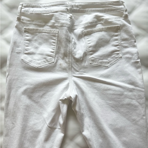 CHICO’S So Slimming Girlfriend Slim Leg Ankle White Jeans Size 12R - Picture 5 of 10